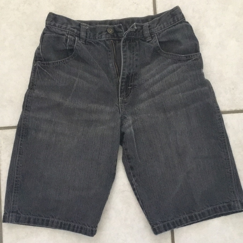 ✨FLASH JEAN SALE✨ Wrangler Dark Denim Shorts